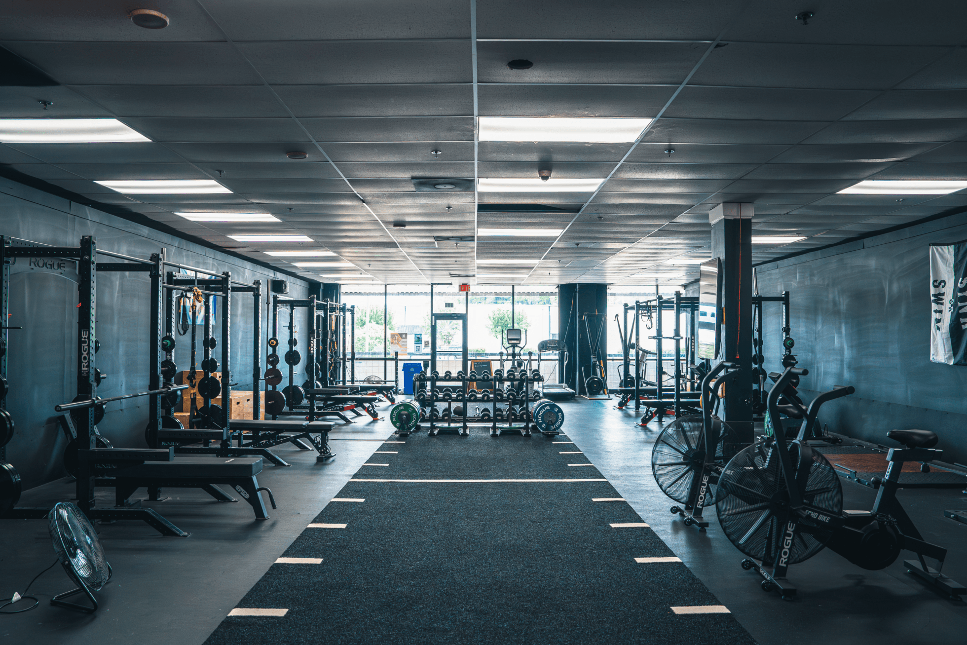 East Raleigh gym squat racks